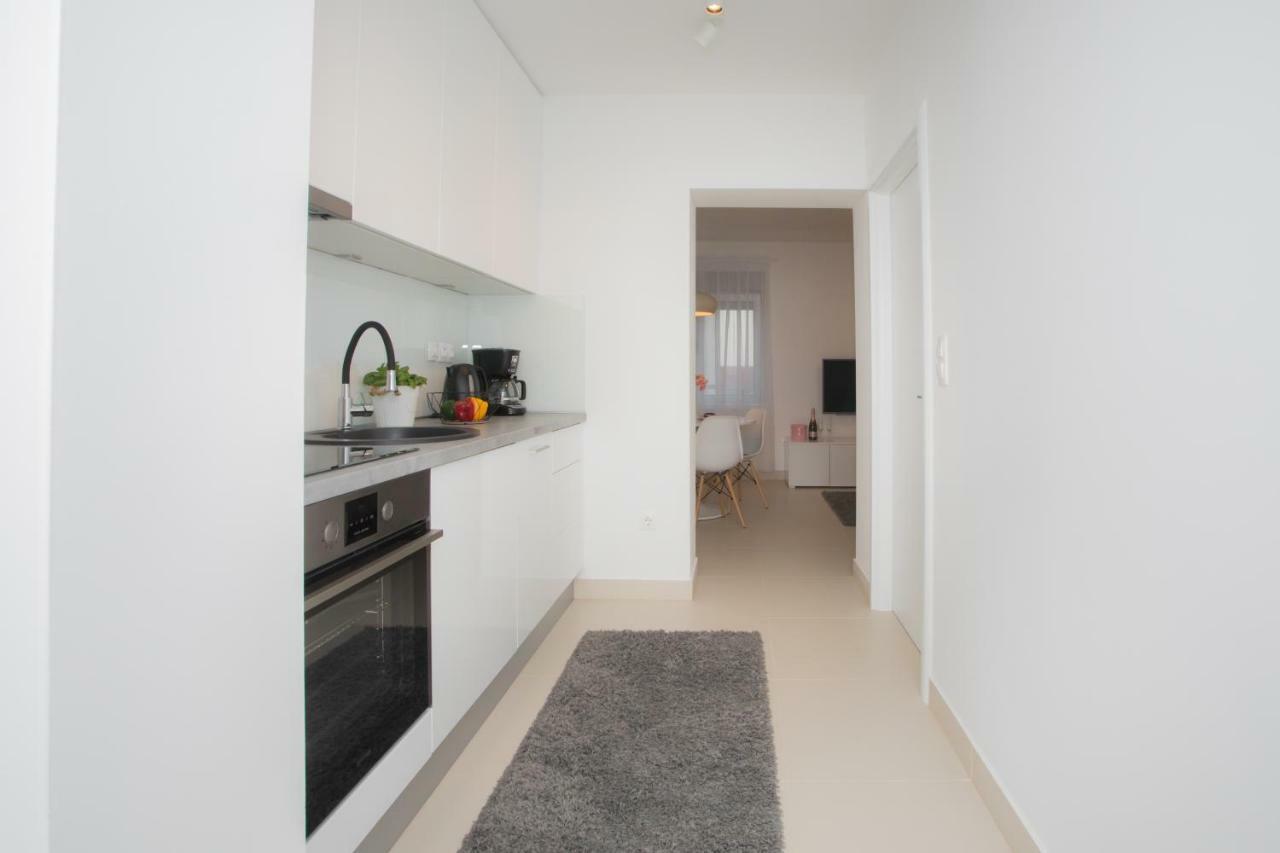 Apartment Luni Primošten Exterior foto